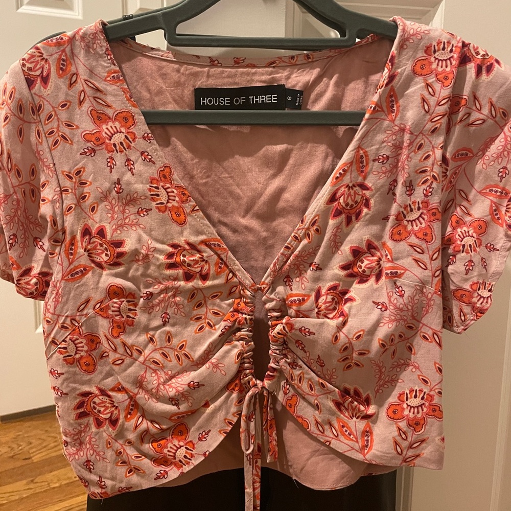 Tie crop top